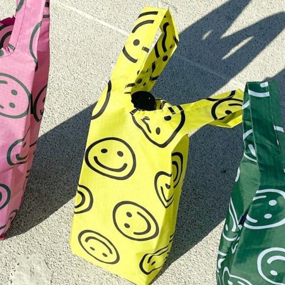 NWOT Wine Baggu - Yellow Happy - Picture 2 of 3